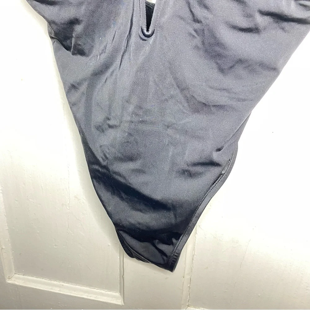 NWT Shade & Shore size M : black plunge full coverage tummy control bow swimsuit